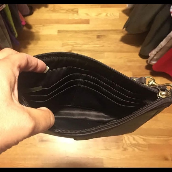 Coach - Picture 3 of 3